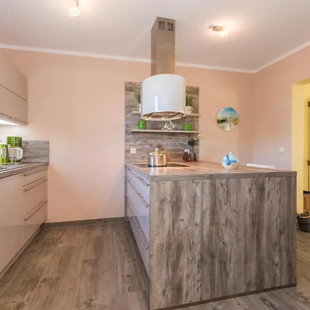 - Deichweg 10 بيت للعطل زنغست